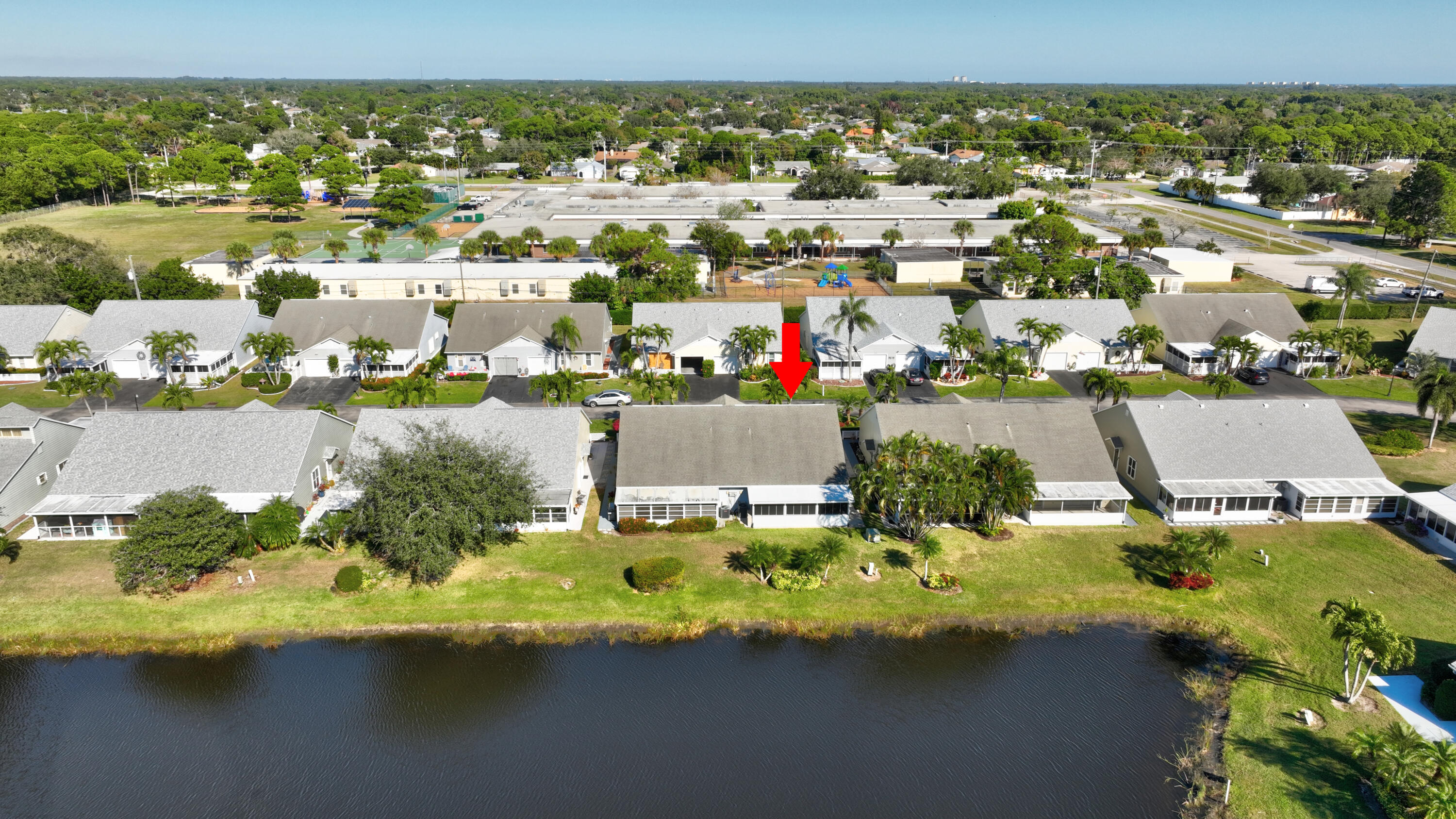 TROPICAL EAST - Residential