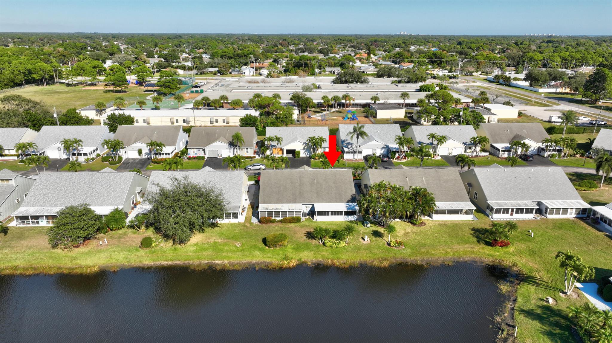 TROPICAL EAST - Residential