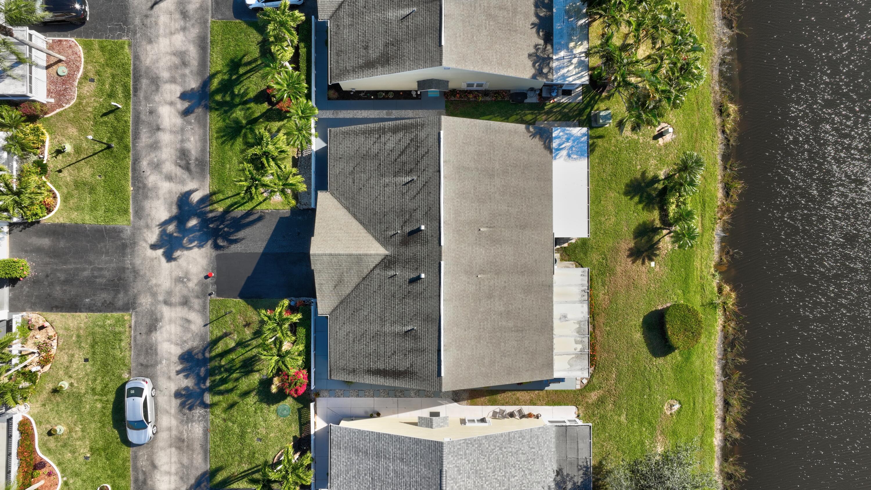 TROPICAL EAST - Residential