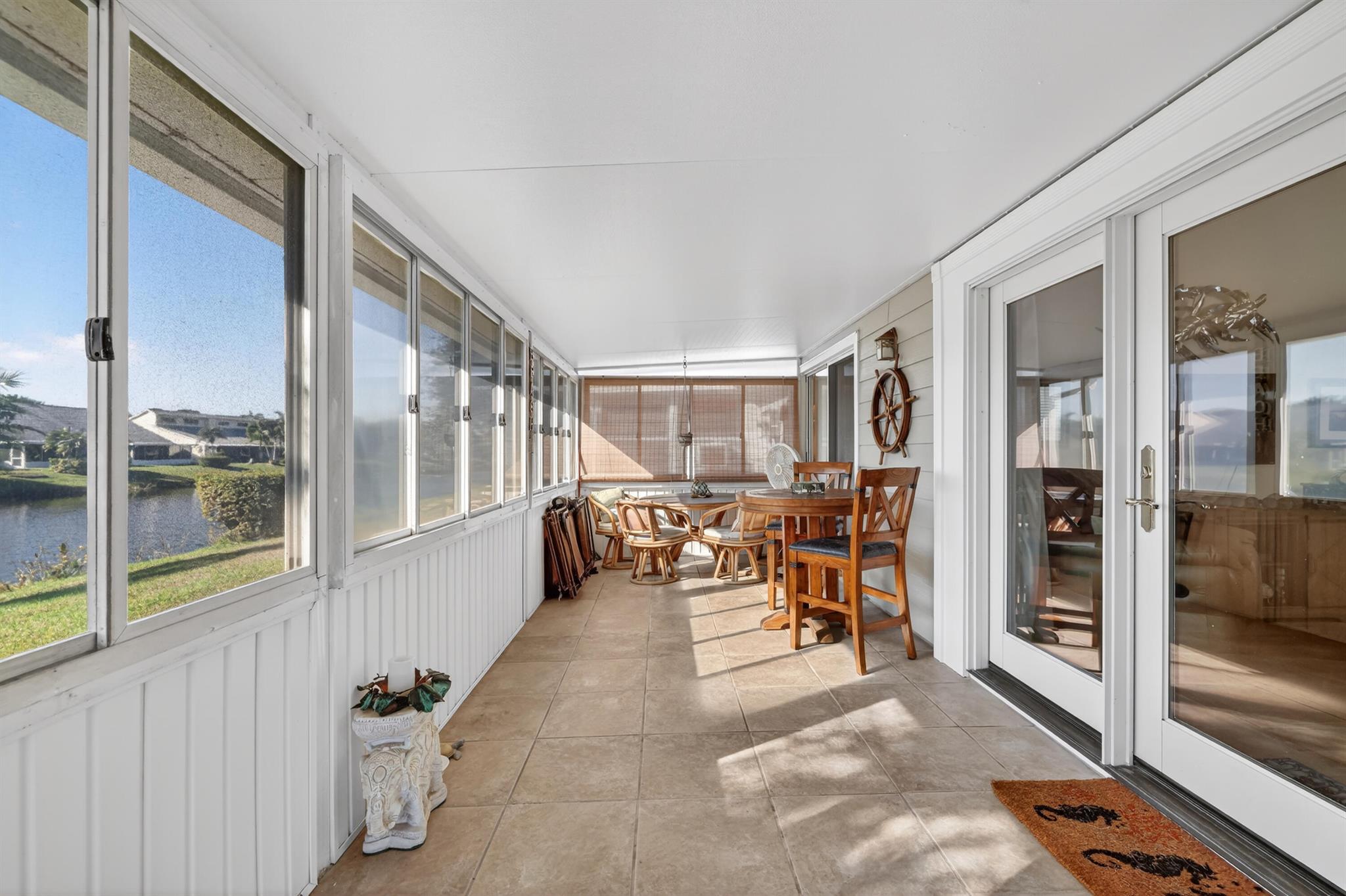 TROPICAL EAST - Residential