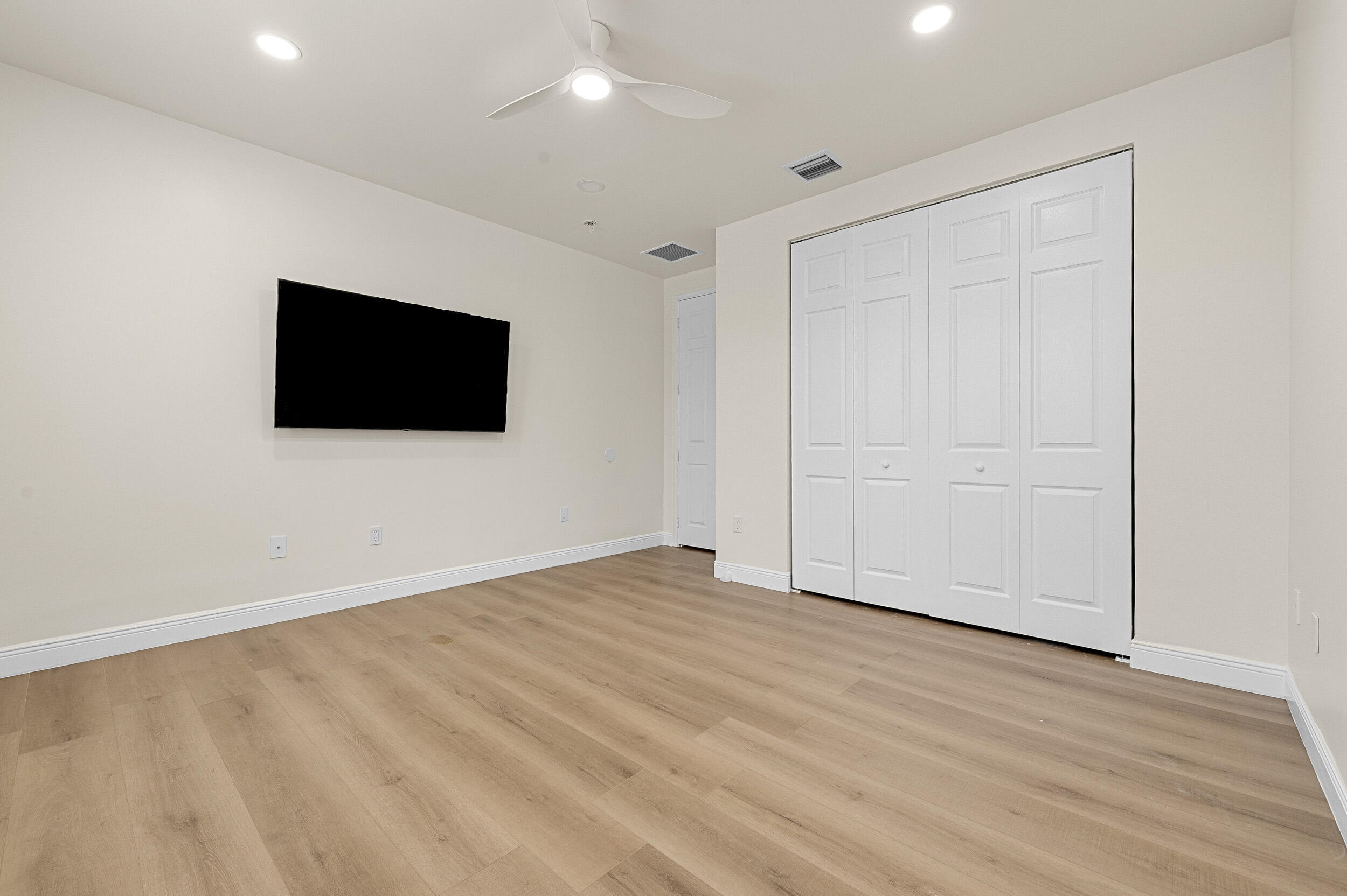 CANYON SPRINGS - Residential