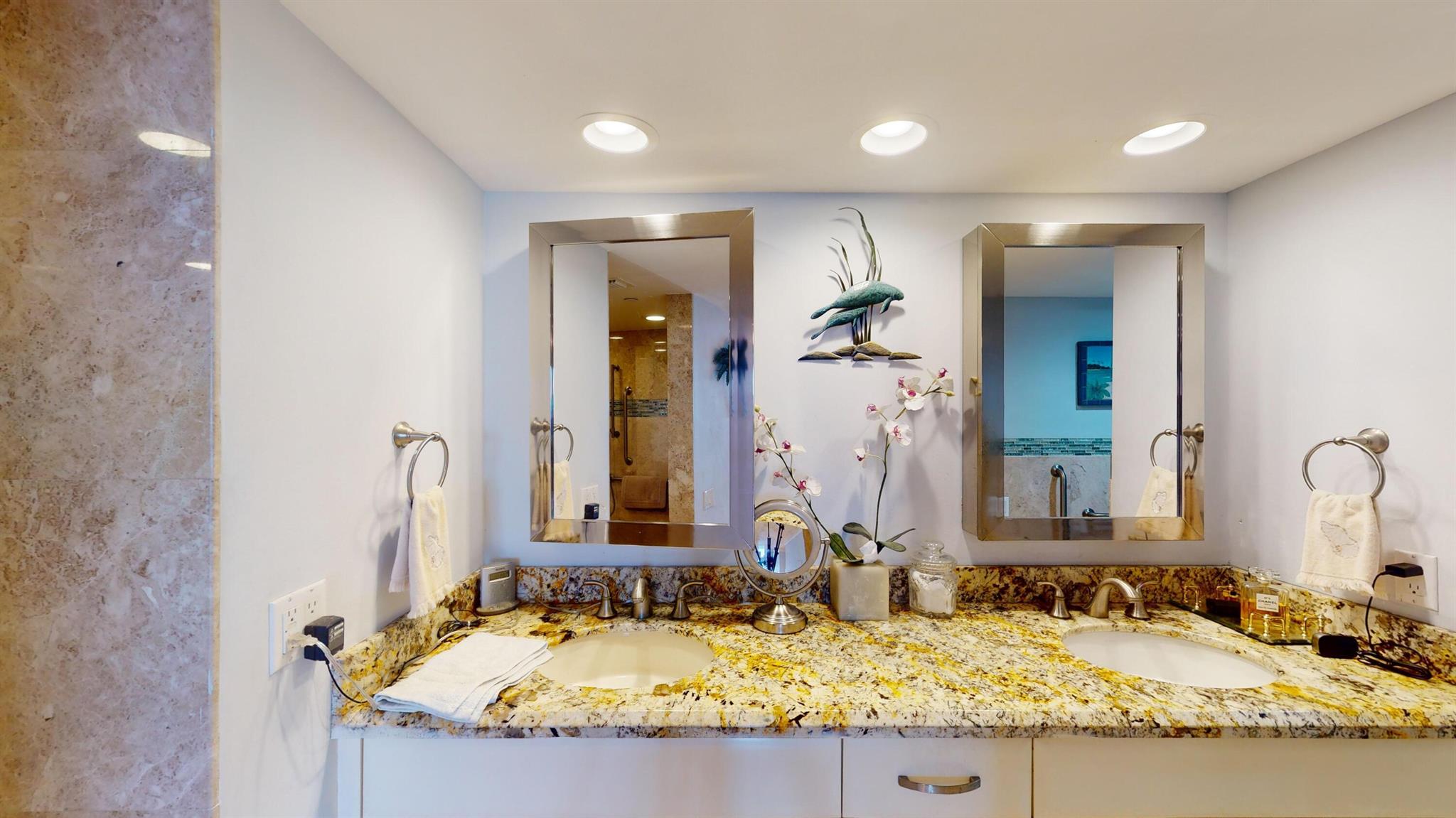 BERESFORD CONDO - Residential