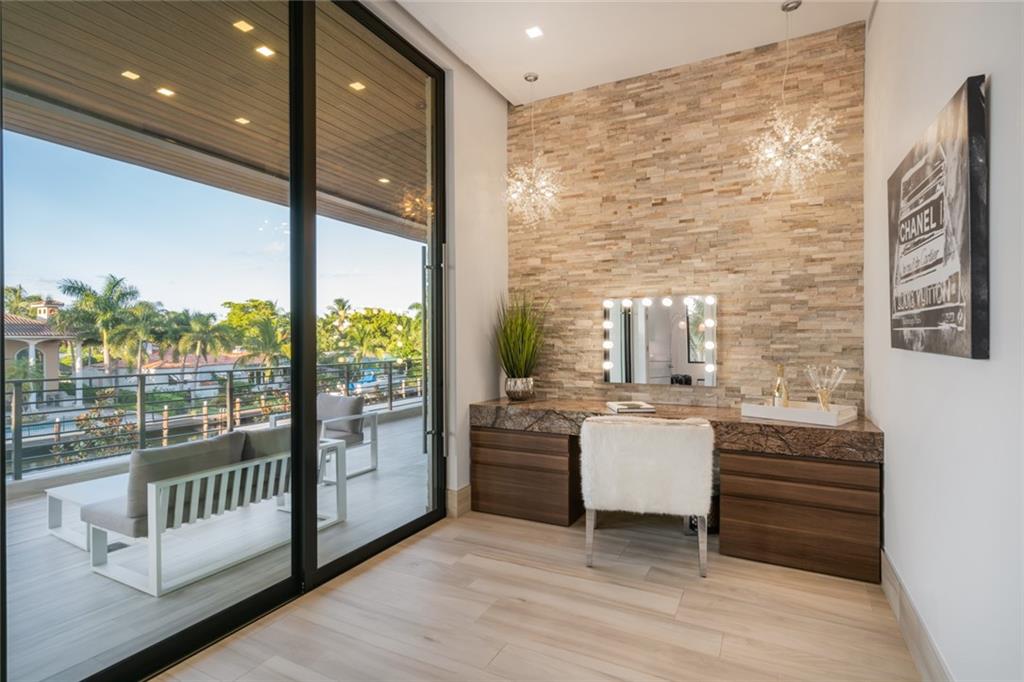 Gould Island 15-62 B - Residential