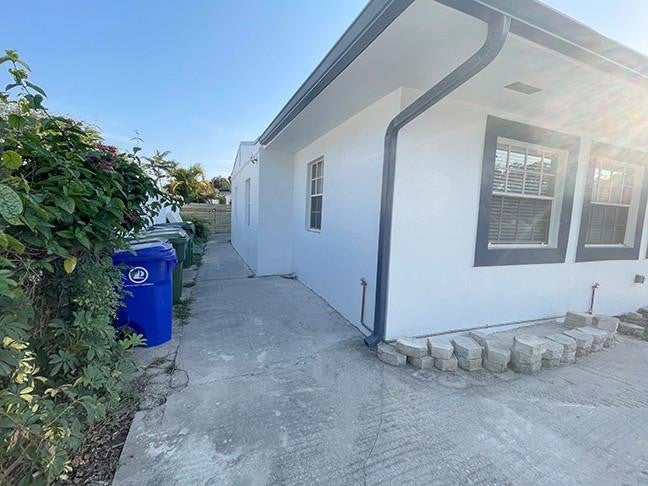 Photo of 324 SW 22nd Street #A1, Fort Lauderdale, FL 33315 (MLS # F10503080)