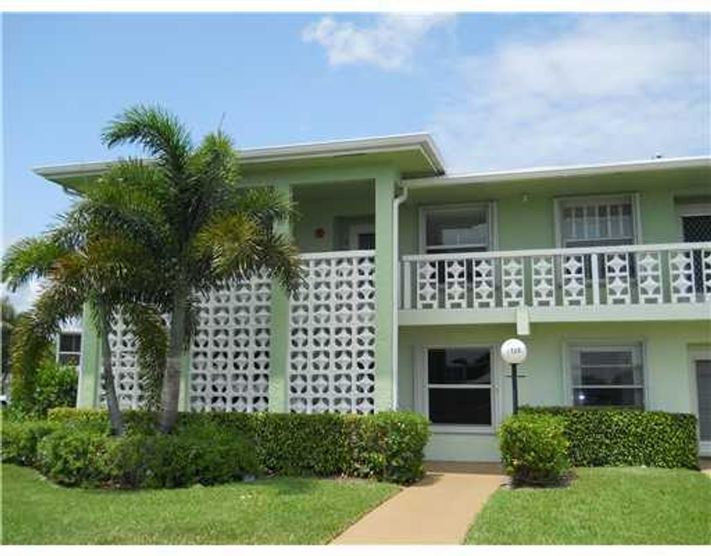 Photo of 1720 NW 19th Terrace #102, Delray Beach, FL 33445 (MLS # R11161063)