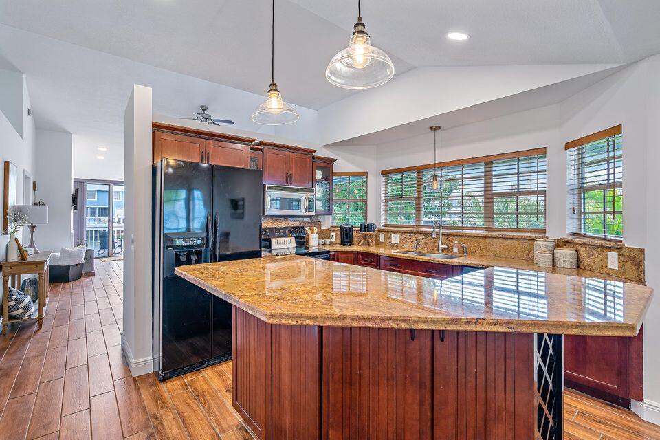 VILLAS OF OCEAN DUNES 2 - Residential Lease