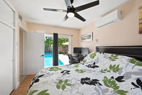 Tiny photo for 250 NE 57th Street, Oakland Park, FL 33334 (MLS # B26049907)
