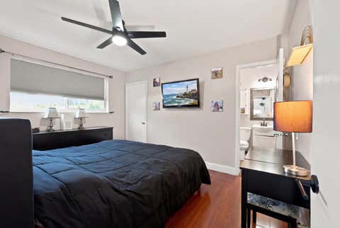 Tiny photo for 250 NE 57th Street, Oakland Park, FL 33334 (MLS # B26049907)