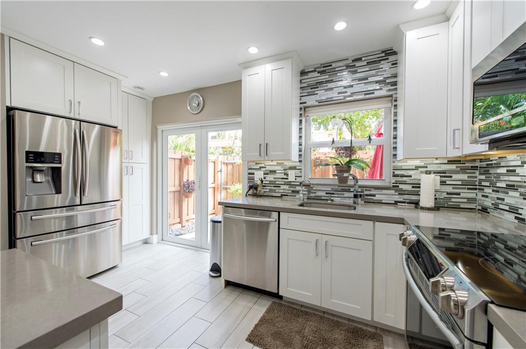 Manor Grove Townhomes - Residential