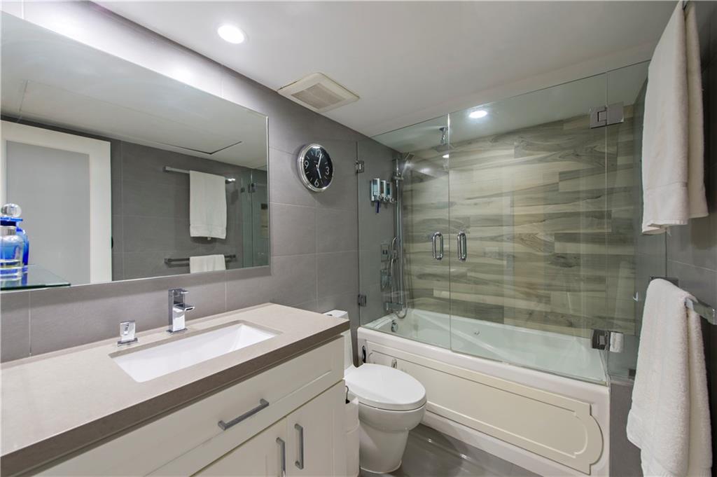 Manor Grove Townhomes - Residential