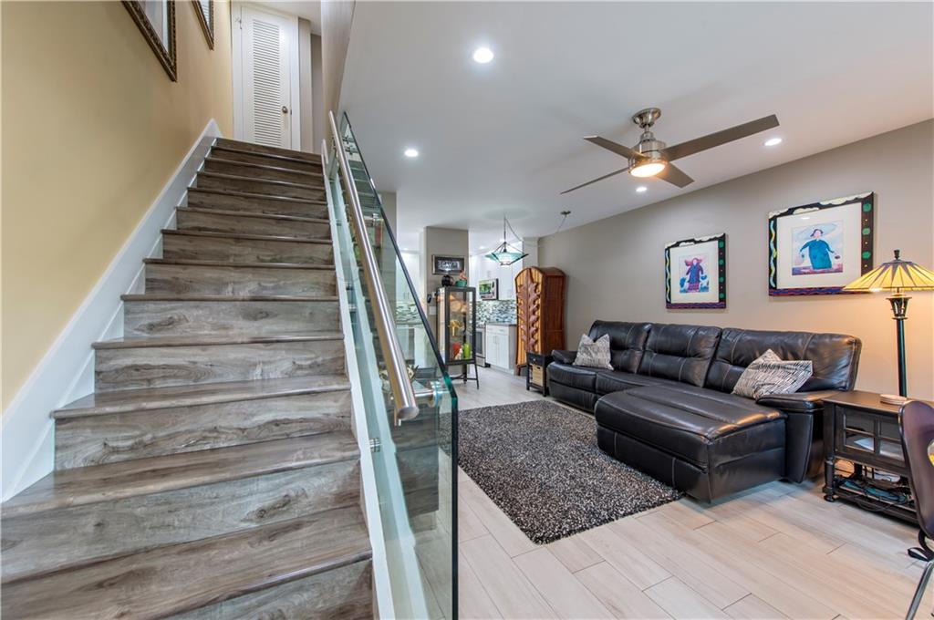 Manor Grove Townhomes - Residential