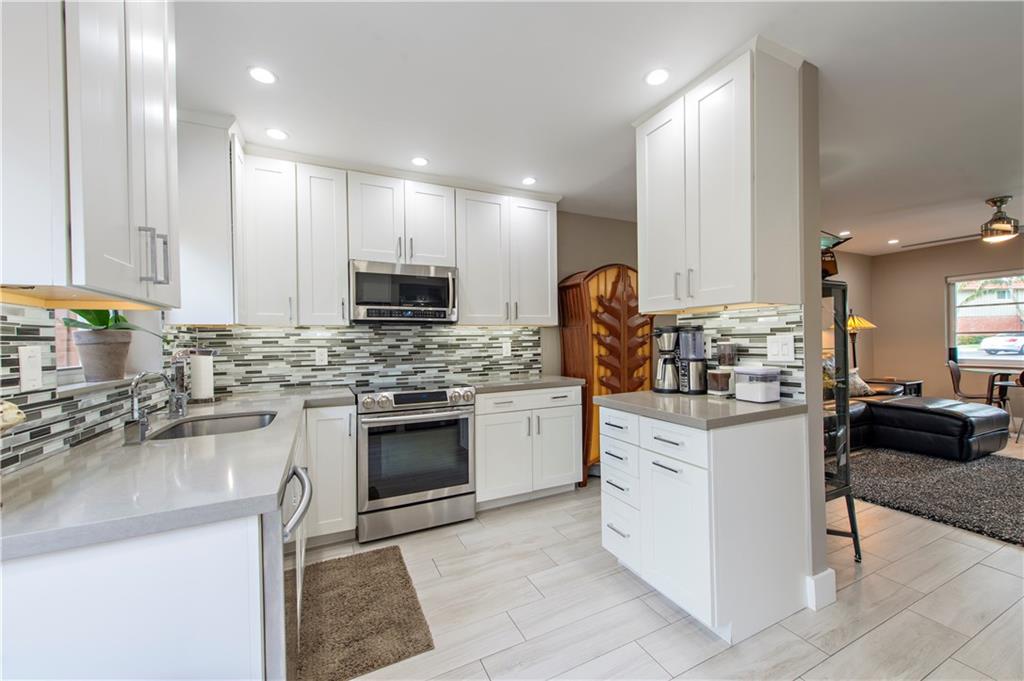 Manor Grove Townhomes - Residential