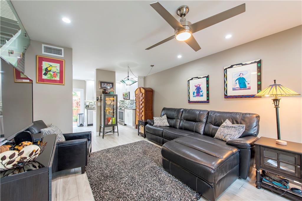 Manor Grove Townhomes - Residential