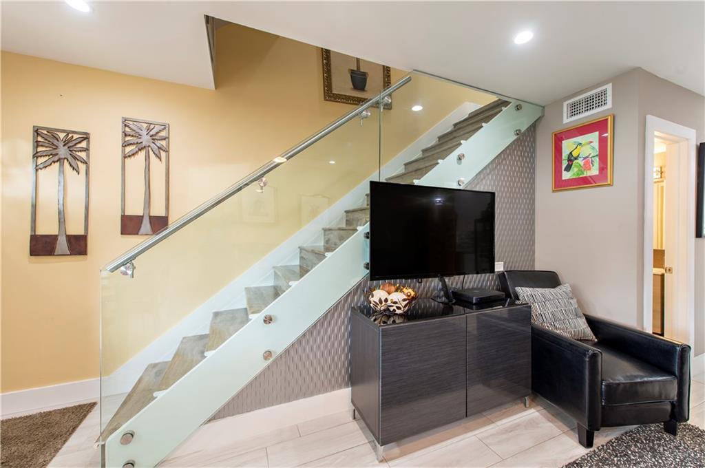 Manor Grove Townhomes - Residential