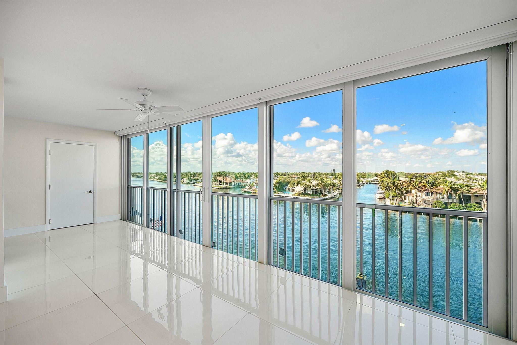 PENTHOUSE HIGHLANDS CONDO - Residential