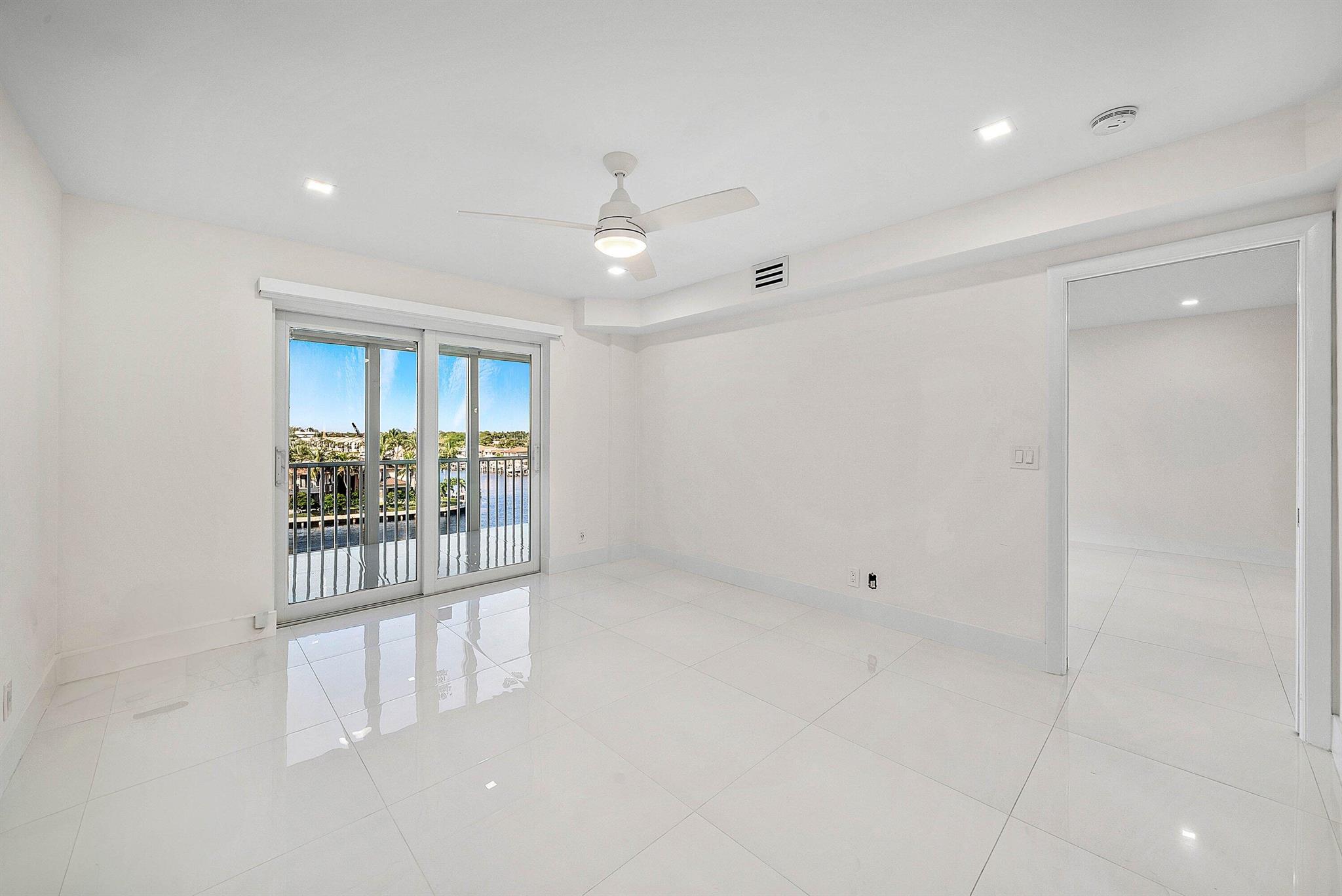 PENTHOUSE HIGHLANDS CONDO - Residential