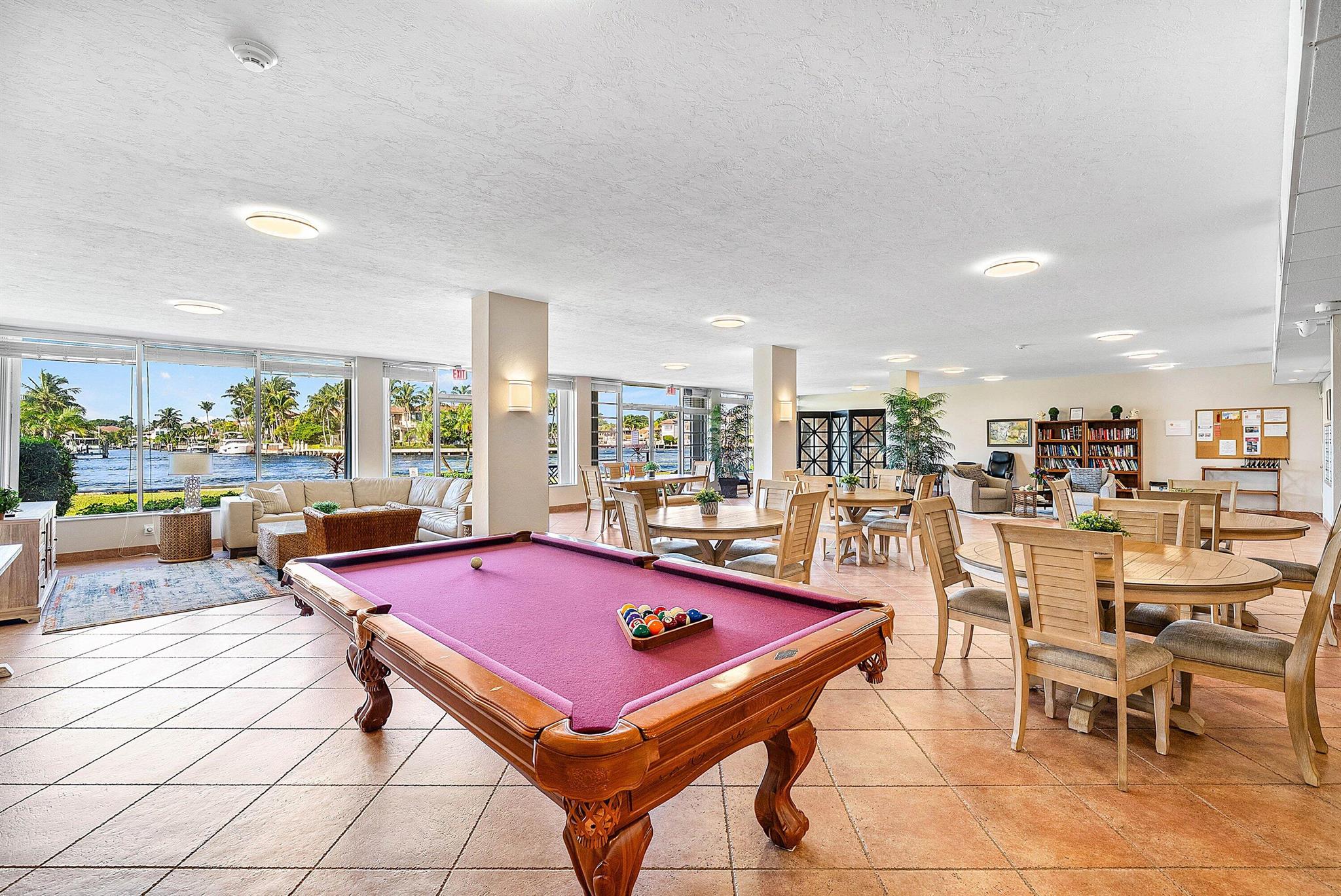 PENTHOUSE HIGHLANDS CONDO - Residential