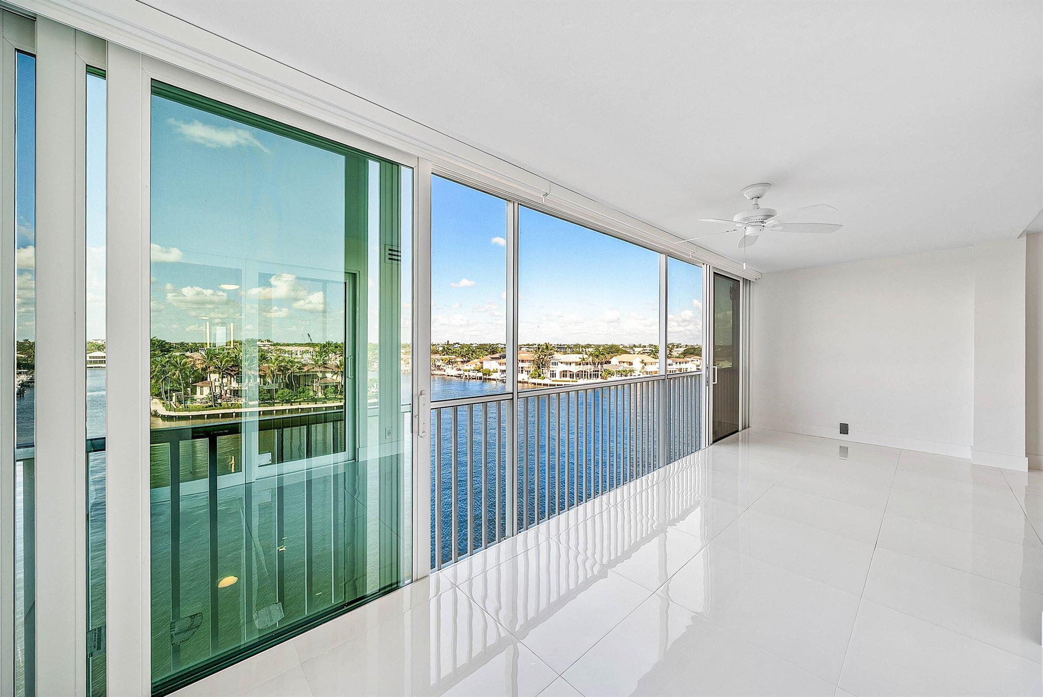 PENTHOUSE HIGHLANDS CONDO - Residential