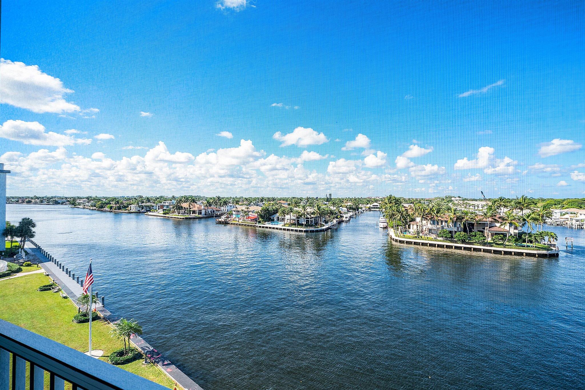 PENTHOUSE HIGHLANDS CONDO - Residential