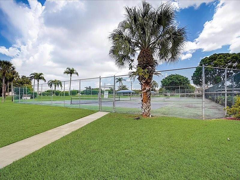 Pines 1 of Boca Barwood - Residential