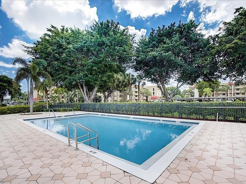 Pines 1 of Boca Barwood - Residential