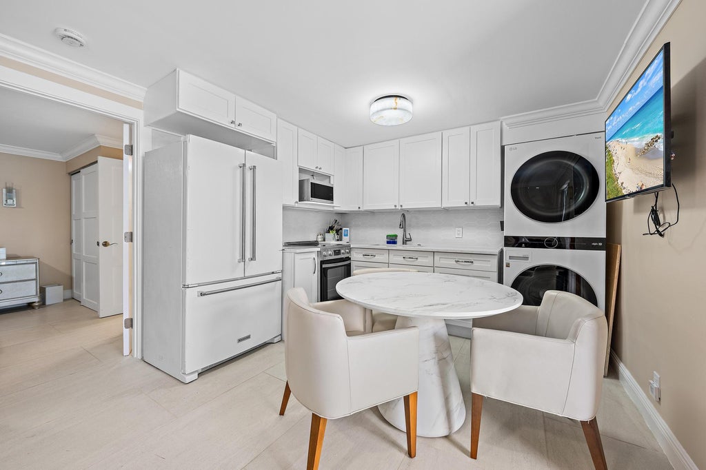 Photo of 447 27TH Street, West Palm Beach, FL 33407 (MLS # B26068322)