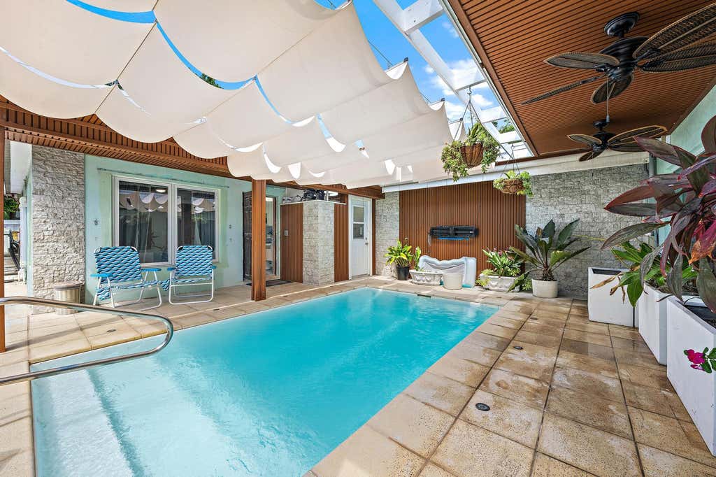 Photo of 447 27TH Street, West Palm Beach, FL 33407 (MLS # B26068322)