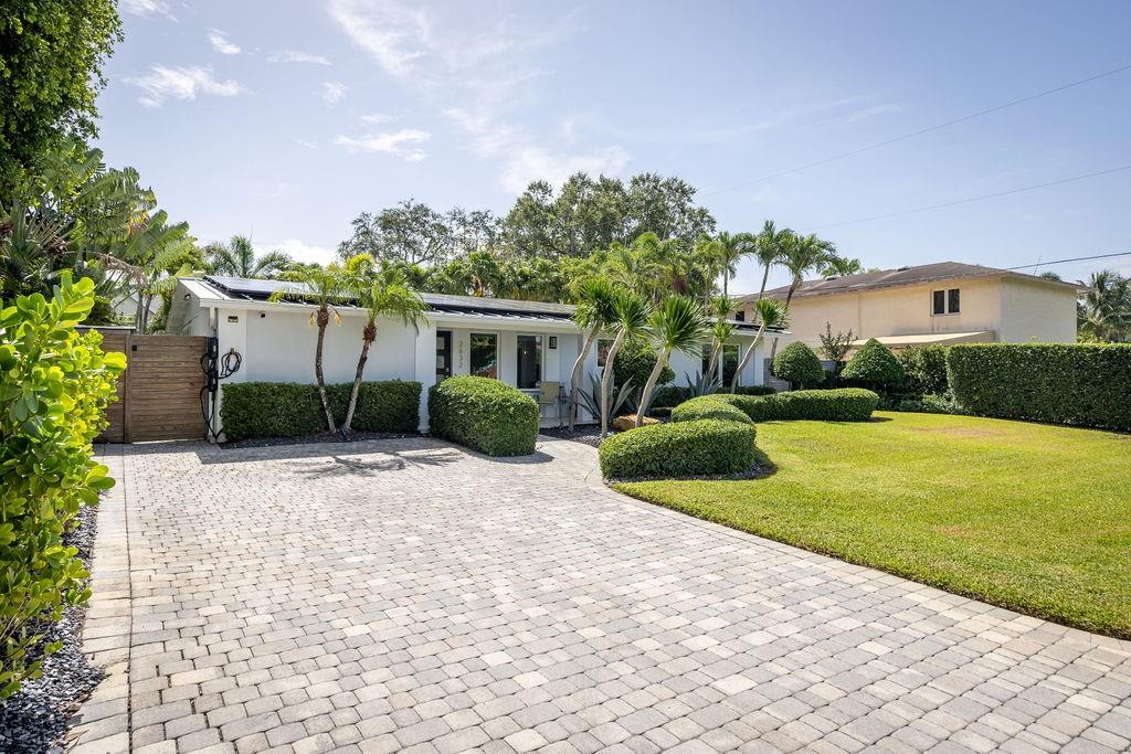 2632 NW 3rd Ave