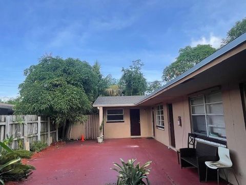 1735 SW 44th Terrace Fort Lauderdale FL 33317