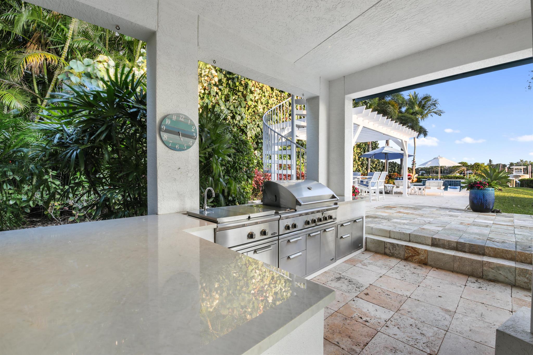 PENNOCK POINT - Residential