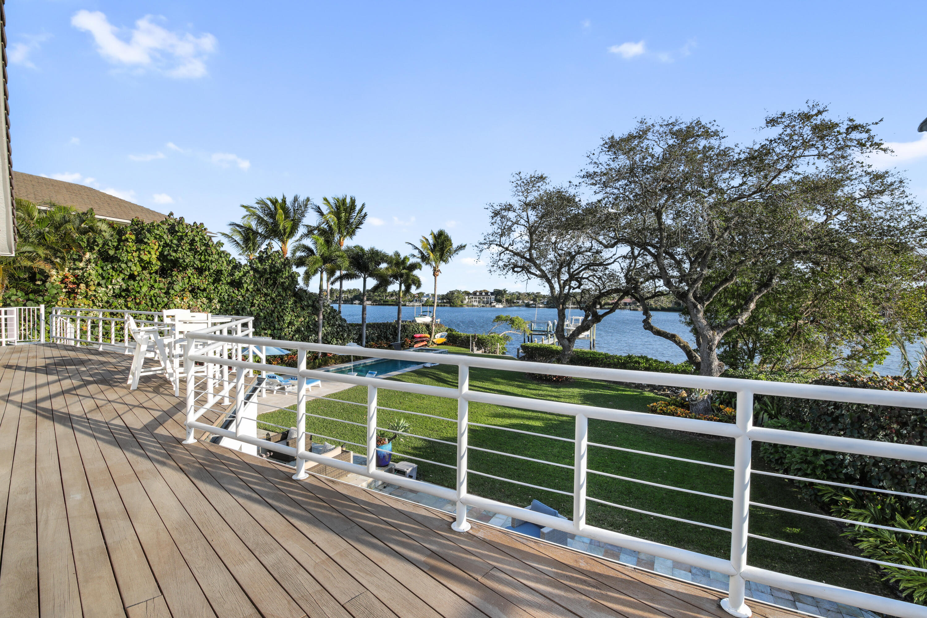 PENNOCK POINT - Residential