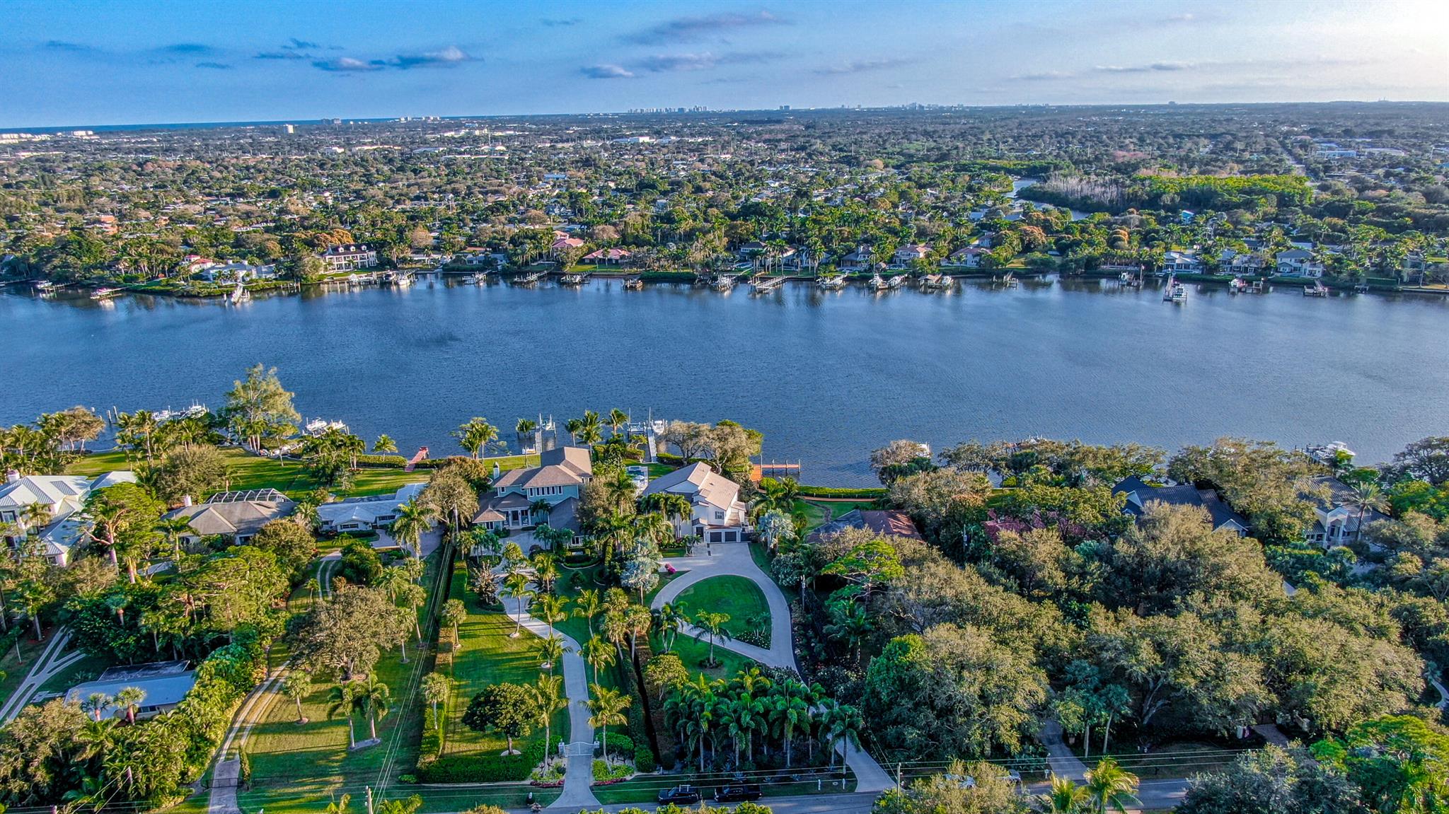 PENNOCK POINT - Residential