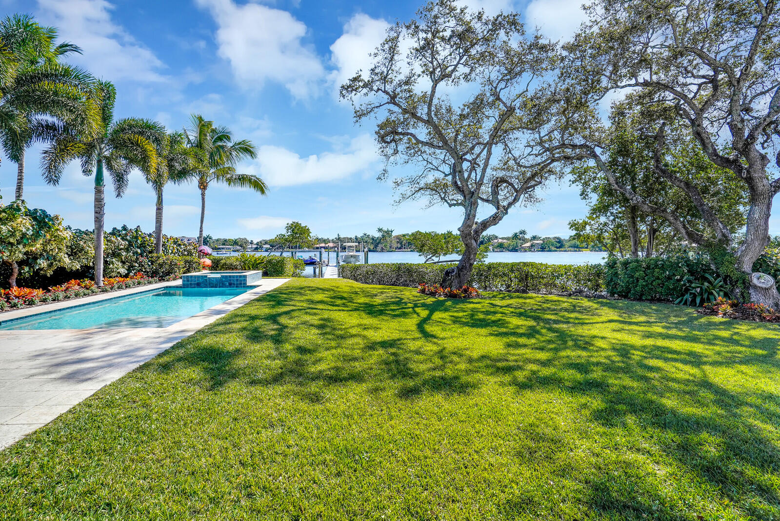 PENNOCK POINT - Residential