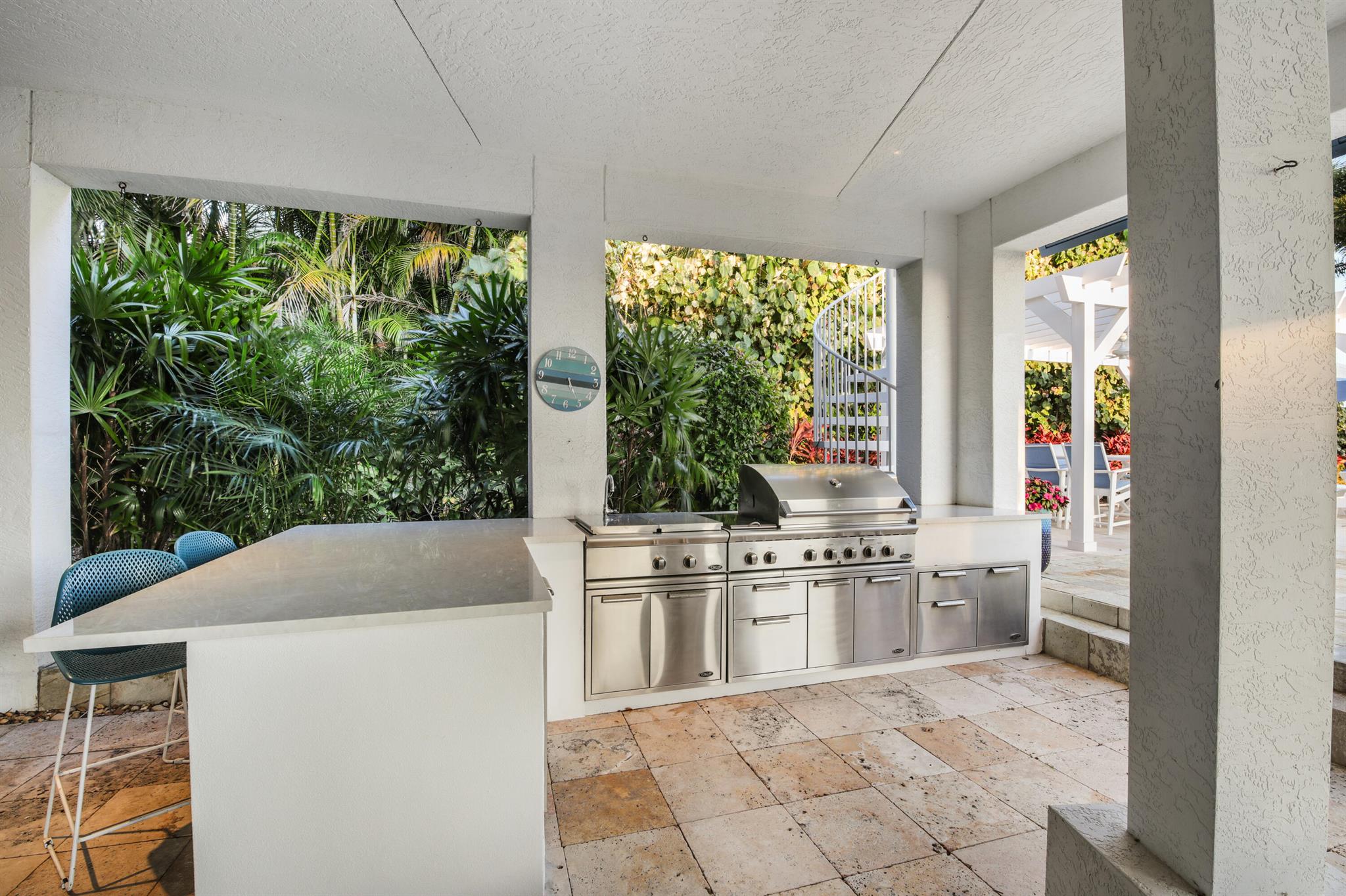 PENNOCK POINT - Residential