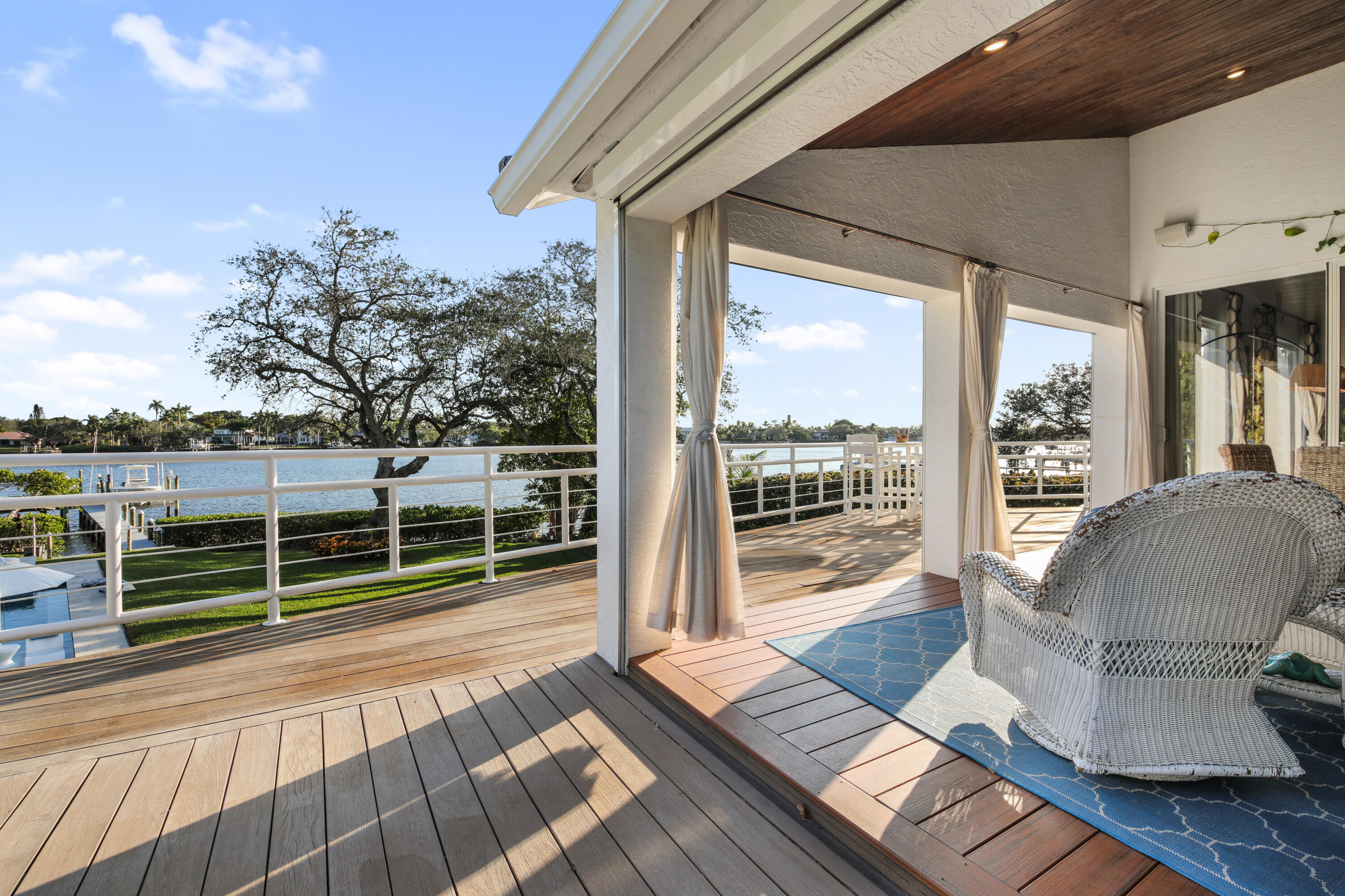 PENNOCK POINT - Residential