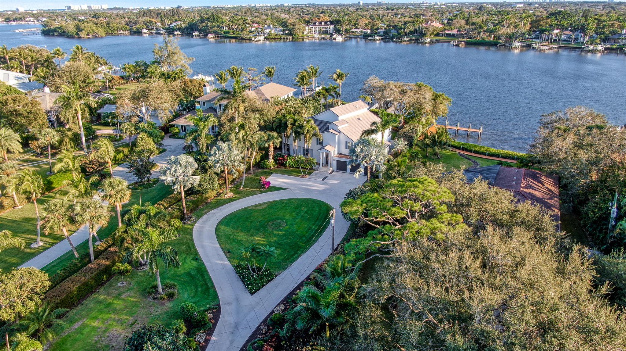 PENNOCK POINT - Residential