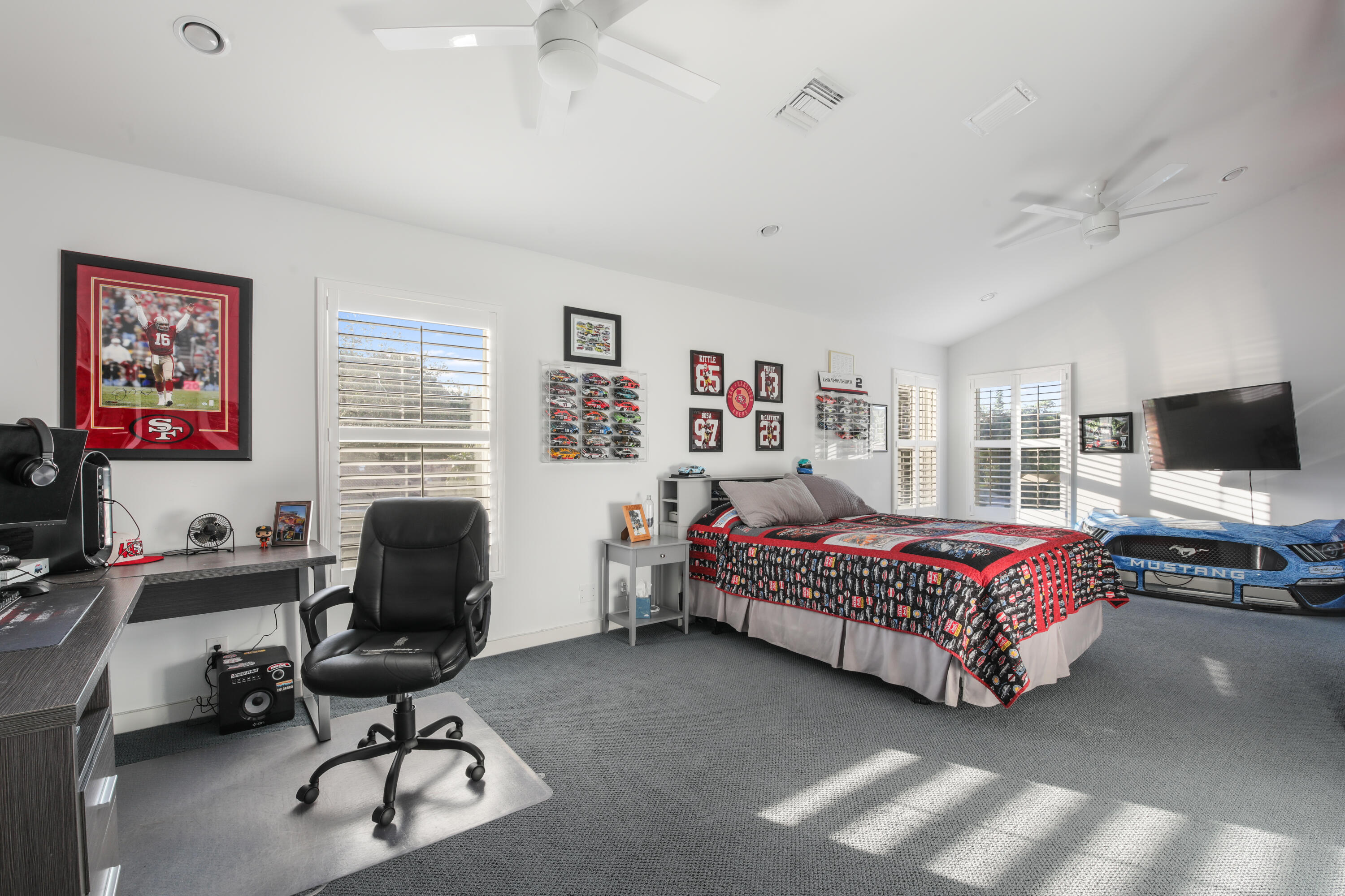 PENNOCK POINT - Residential