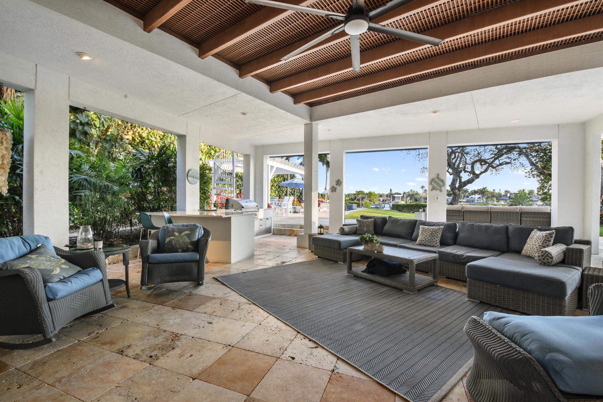 PENNOCK POINT - Residential