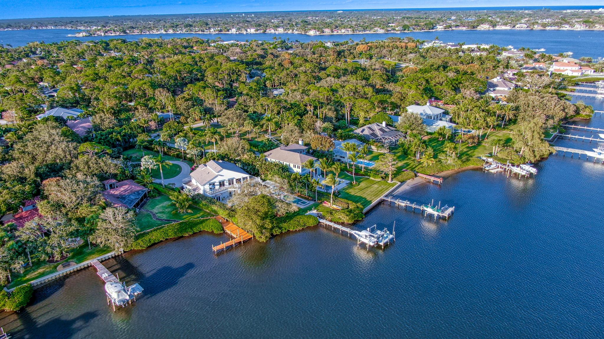 PENNOCK POINT - Residential