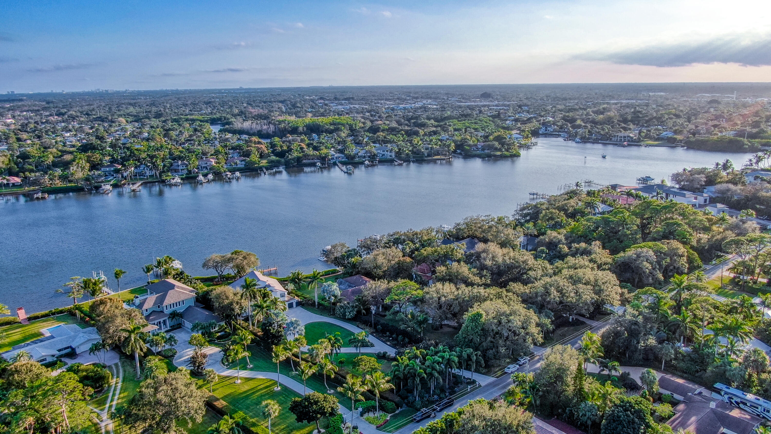 PENNOCK POINT - Residential