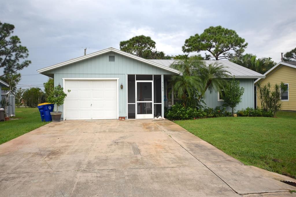 Photo of 5588 SE Avalon Drive, Stuart, FL 34997 (MLS # R10753912)