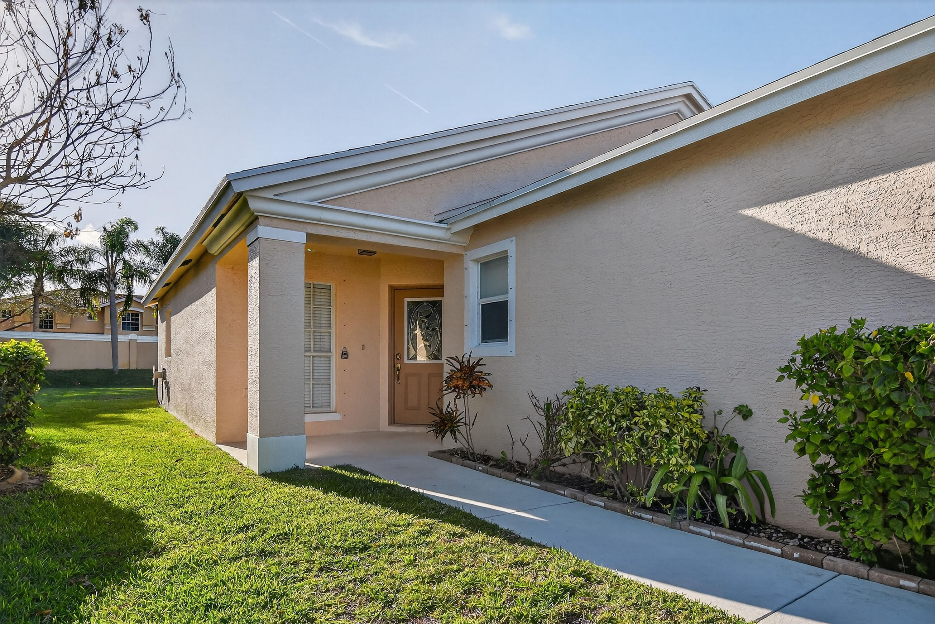 LAKEFOREST - Residential Lease