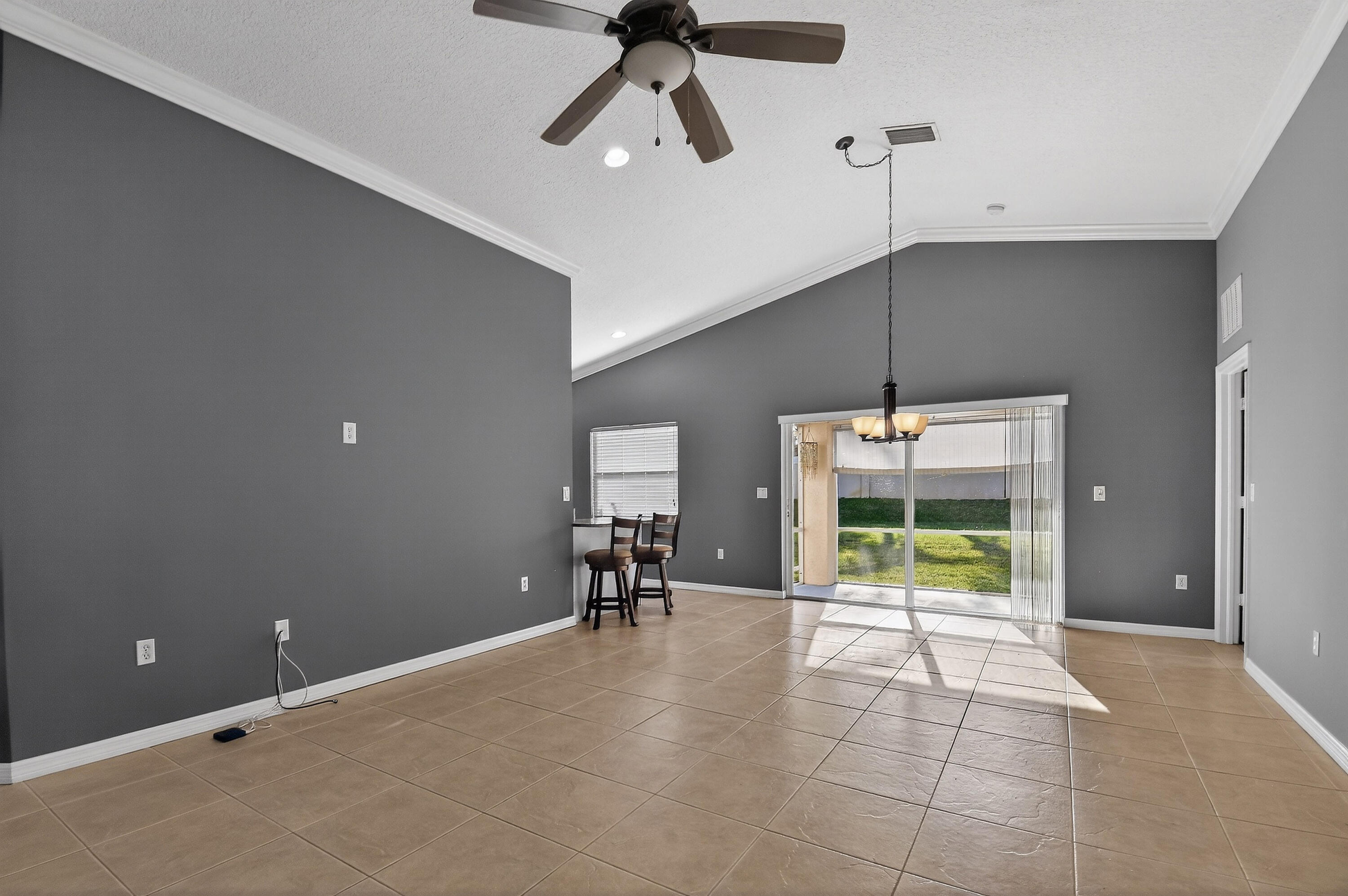 LAKEFOREST - Residential Lease