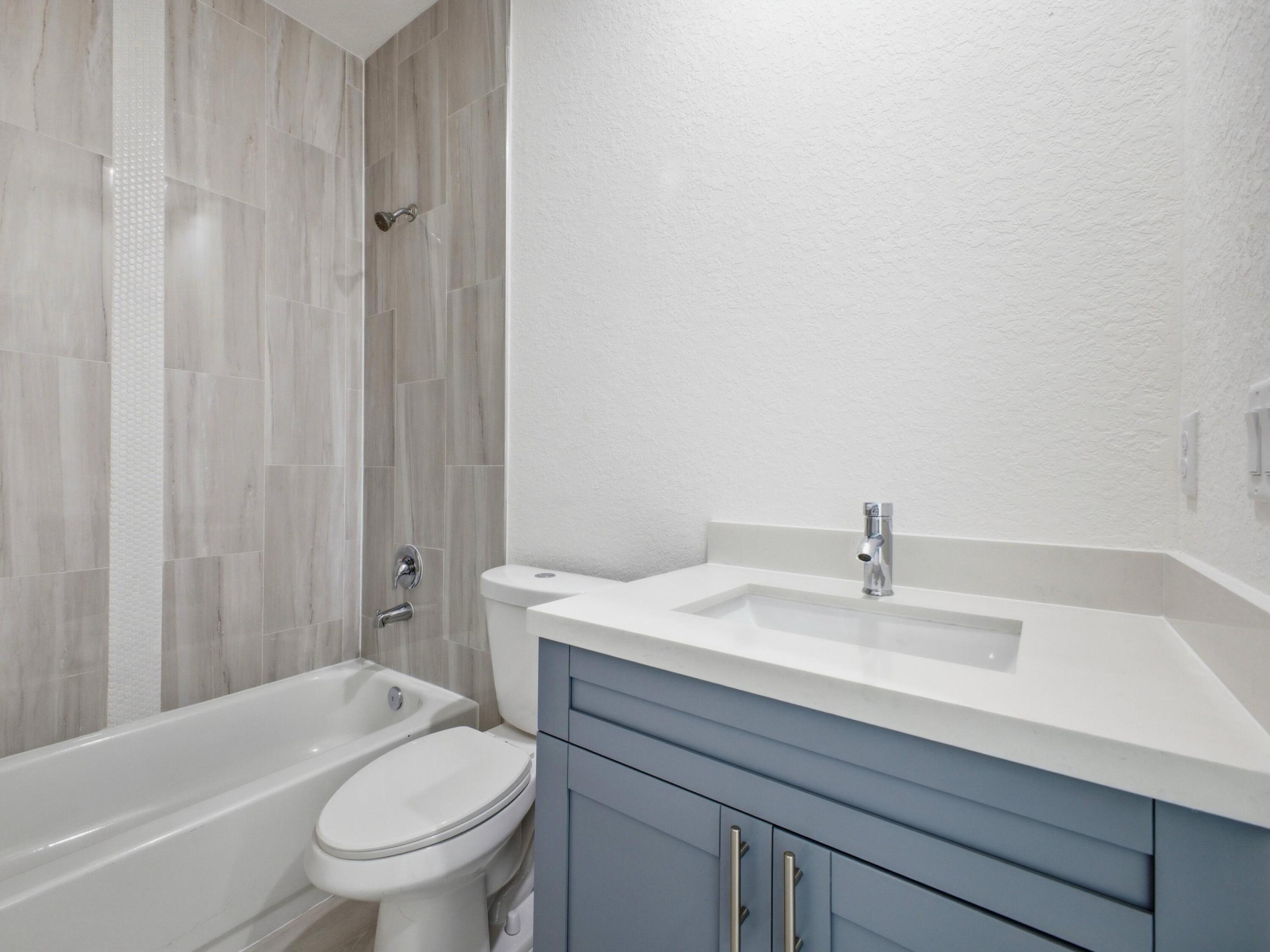 PT LABELLE UNIT 2 - Residential