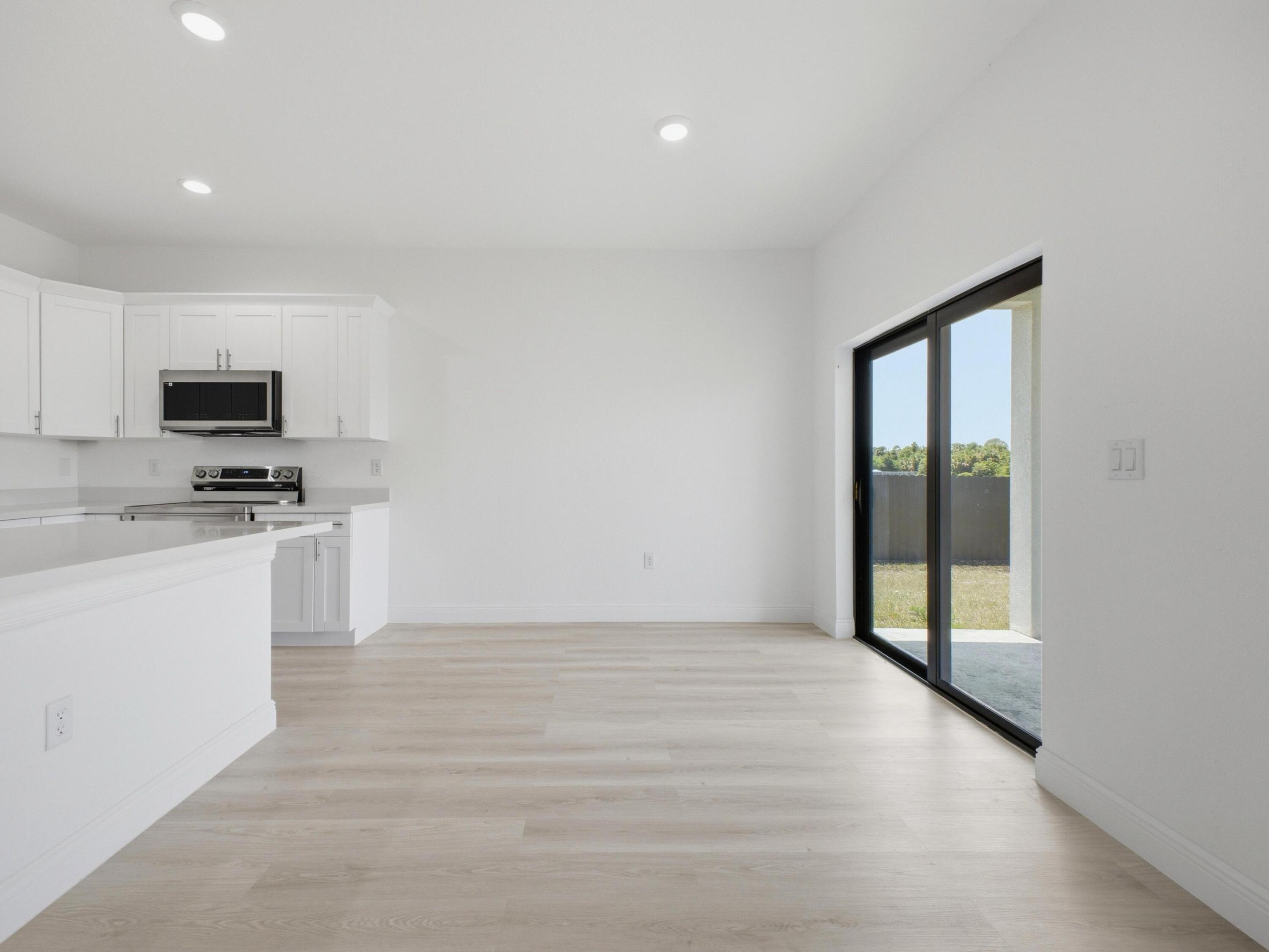 PT LABELLE UNIT 2 - Residential