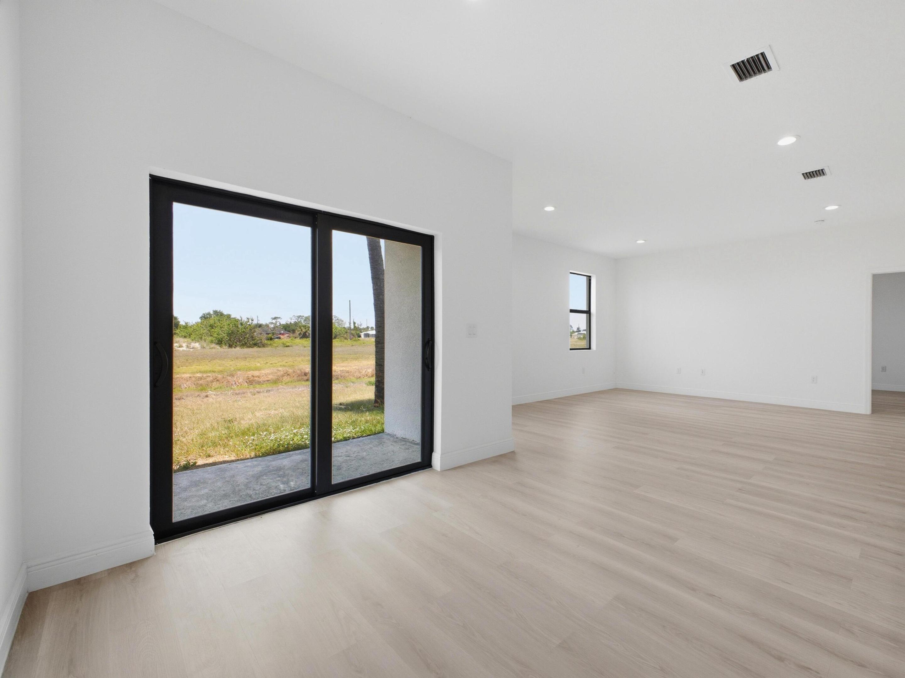 PT LABELLE UNIT 2 - Residential