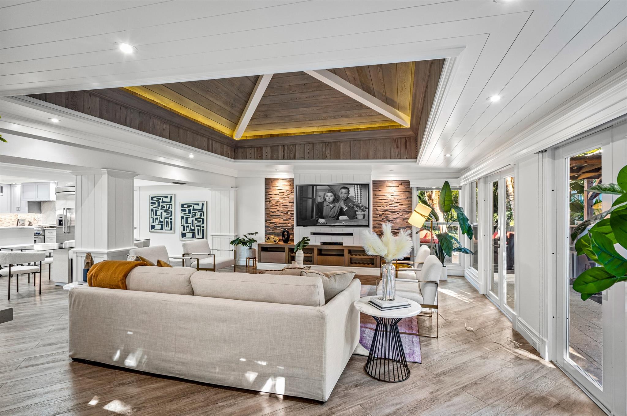 S/D OF 9-46-43 IN - Residential