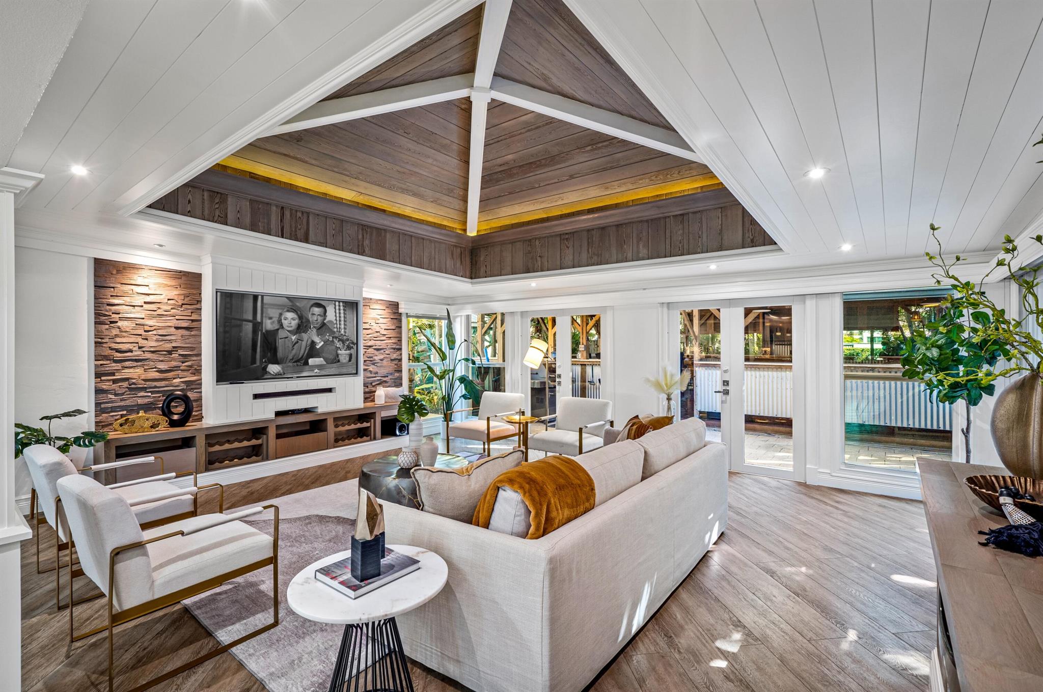 S/D OF 9-46-43 IN - Residential