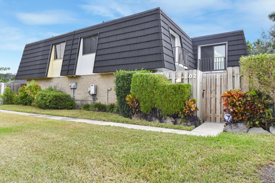 WOODLANDS OF PALM SPRINGS - Residential