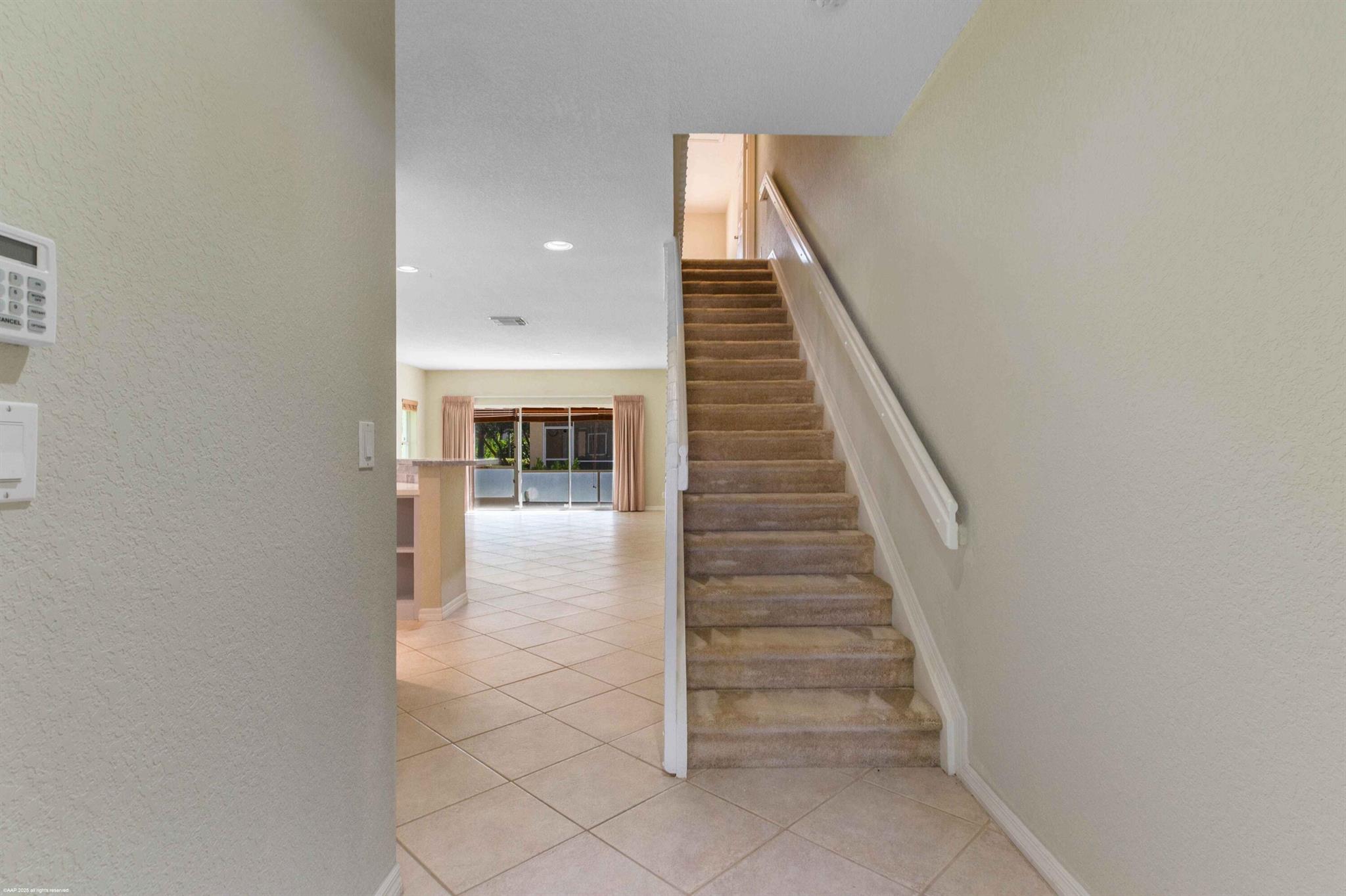 TOWNE PLACE - Residential